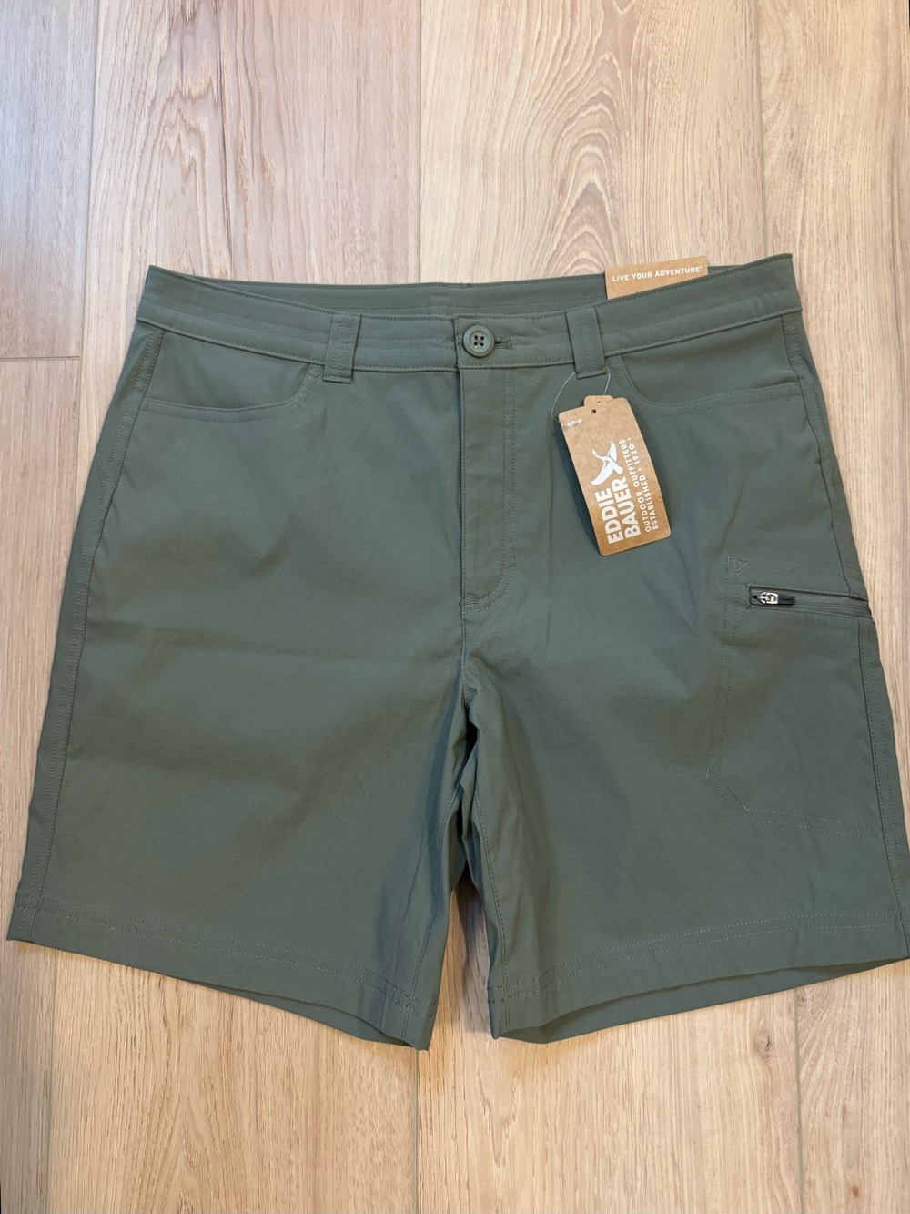 Eddie Bauer Women’s Green Rainier Adventure SHORTS 10 Tall NWT Outdoor Hiking
